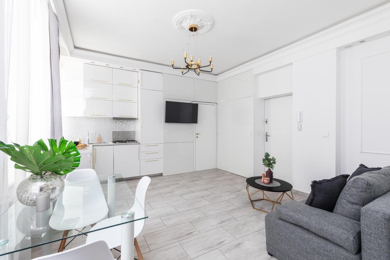 Superapart Chmielna 73A, City Center Warsaw Ngoại thất bức ảnh