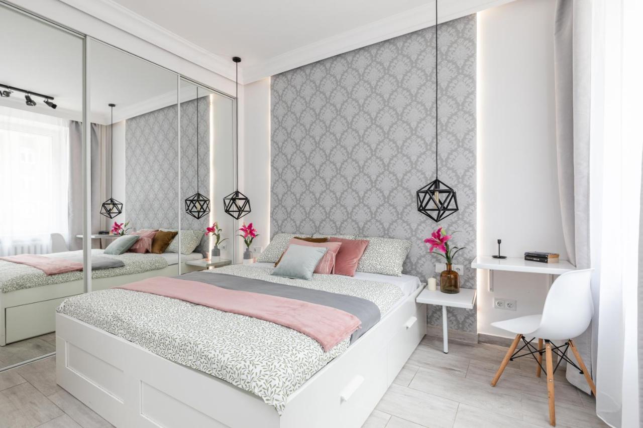 Superapart Chmielna 73A, City Center Warsaw Ngoại thất bức ảnh